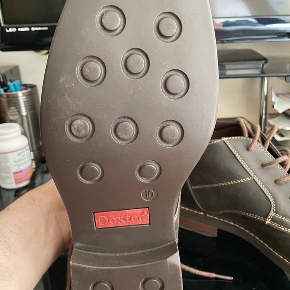 Never worn- mens 10 - Picture 2 of 4